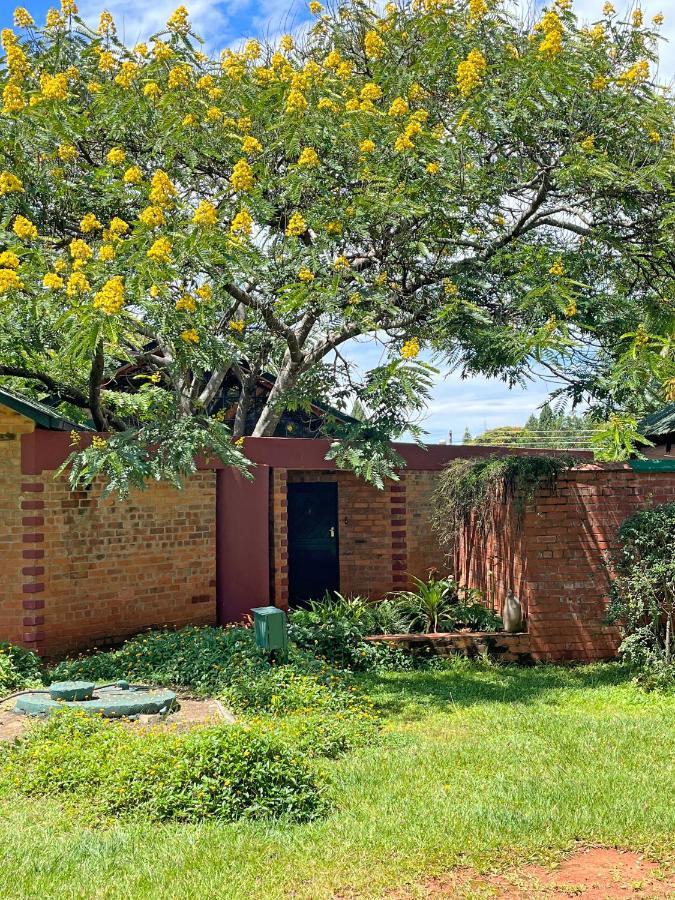 הארארה Weaver Cottages מראה חיצוני תמונה